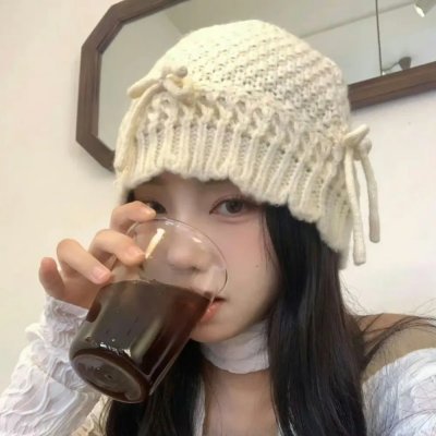 镜中花海报